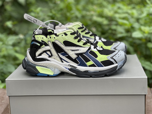 Pure original version_ Paris 700. Black-green and blue color_ the goods number 677403 W1RC6 0203. Full code shipment 35--46-4f297937